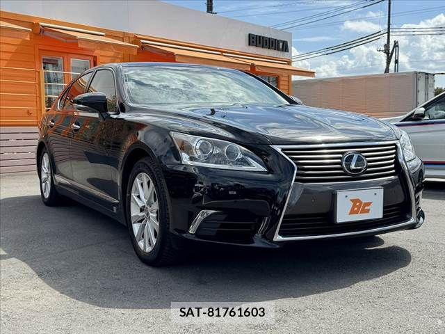 Lexus LS 2016-08 8562447-7