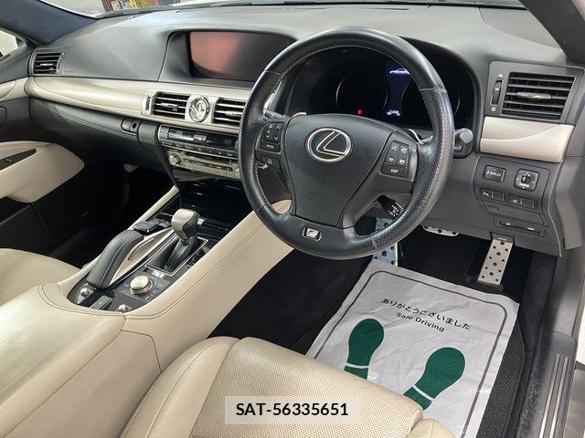 Lexus LS 2016-06 8627479-17