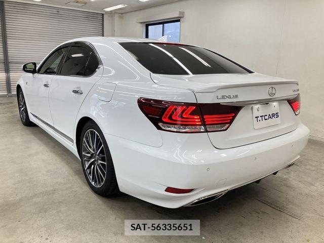 Lexus LS 2016-06 8627479-24