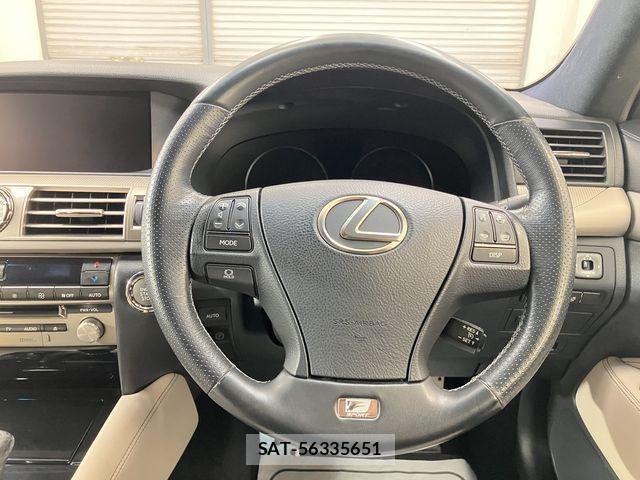 Lexus LS 2016-06 8627479-27
