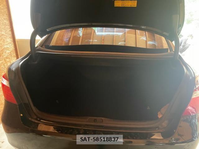 Lexus LS 2007-04 8829961-10