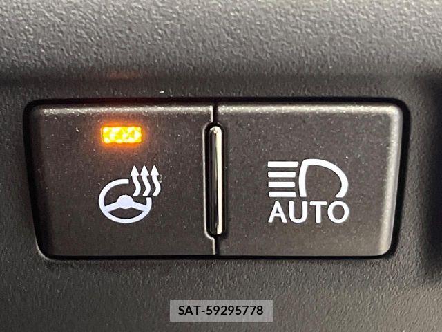 Lexus LS 2015-10 8849581-3