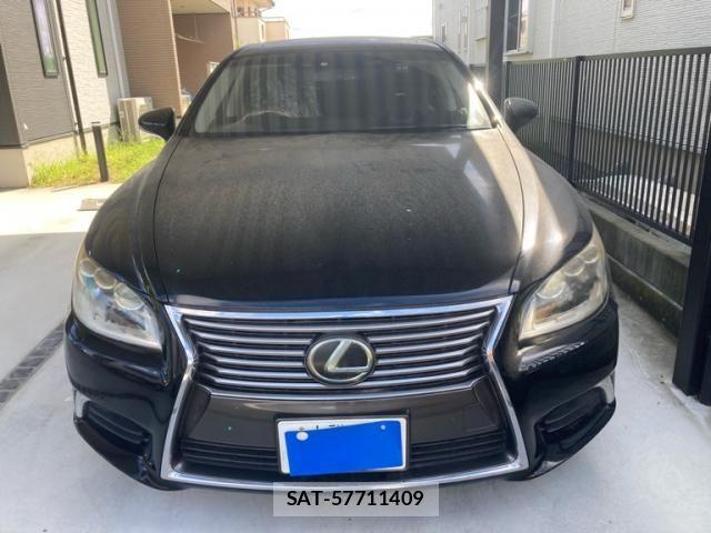 Lexus LS 2013-06 8871350-1