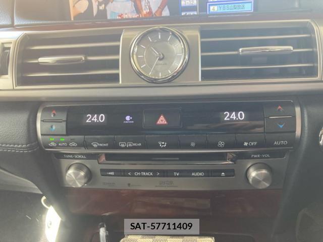 Lexus LS 2013-06 8871350-19