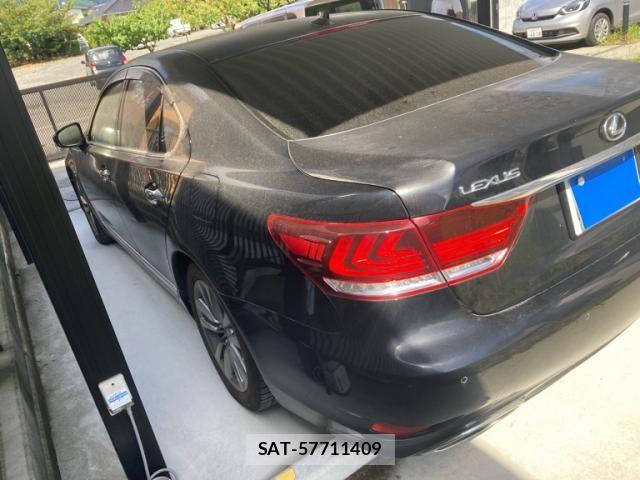 Lexus LS 2013-06 8871350-5