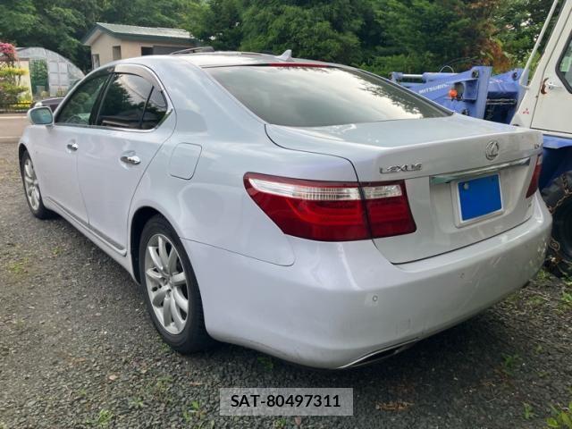 Lexus LS 2010-02 8036439-1