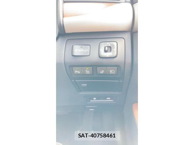 Lexus LS 2015-06 8457804-13