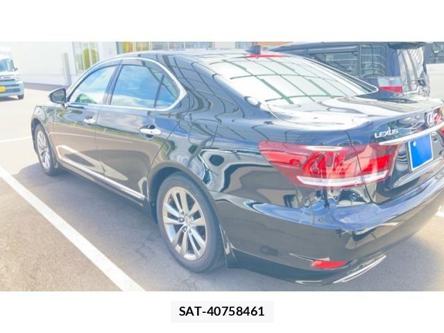 Lexus LS 2015-06 8457804-3