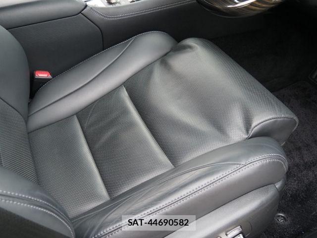 Lexus LS 2017-07 8743433-27