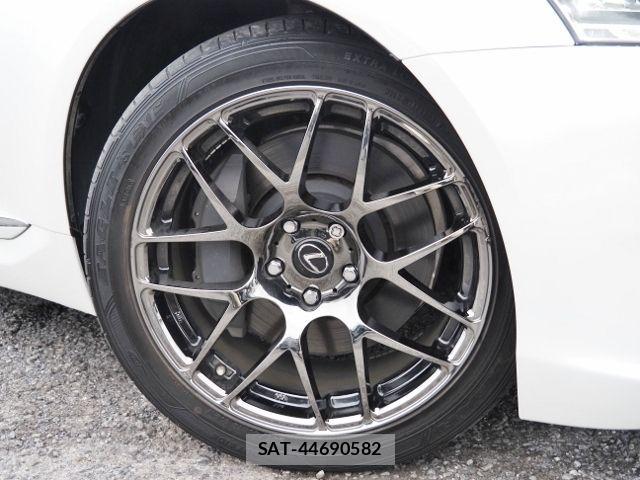 Lexus LS 2017-07 8743433-8