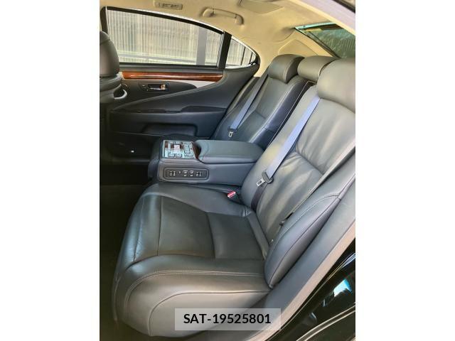 Lexus LS 2013-04 6011623-13