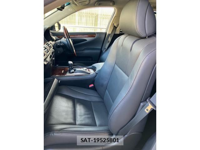 Lexus LS 2013-04 6011623-14