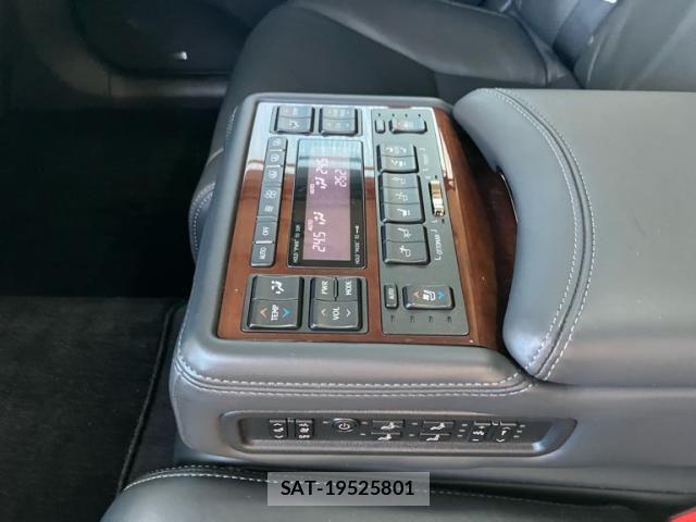 Lexus LS 2013-04 6011623-15