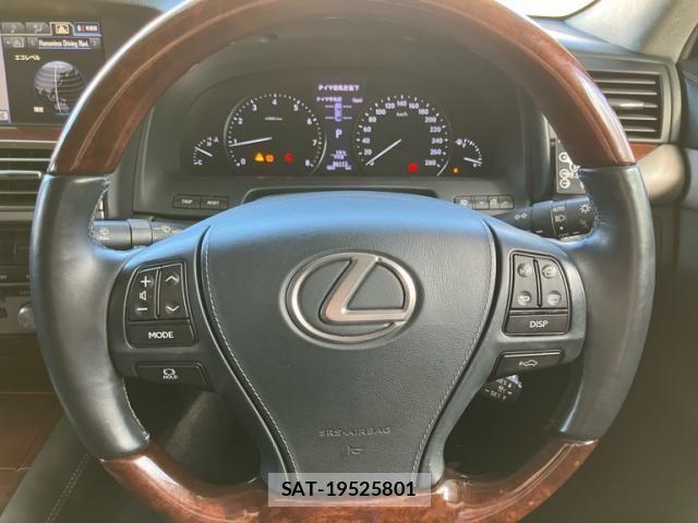 Lexus LS 2013-04 6011623-19