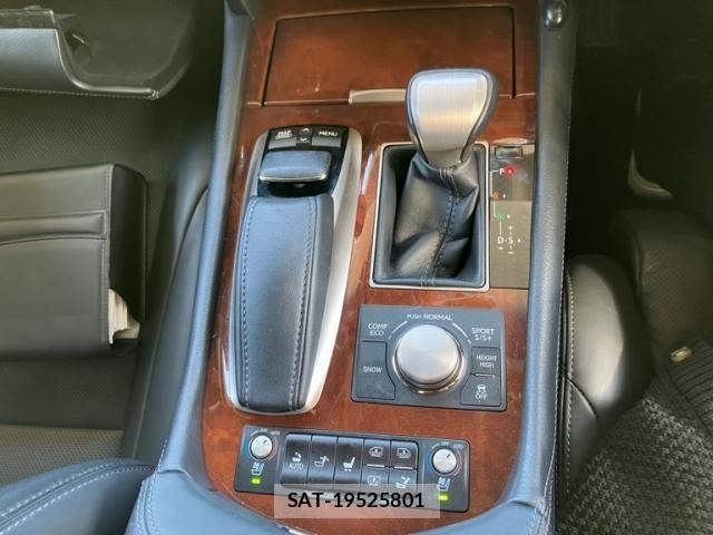Lexus LS 2013-04 6011623-22