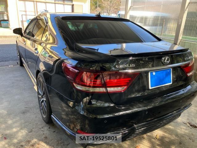 Lexus LS 2013-04 6011623-4