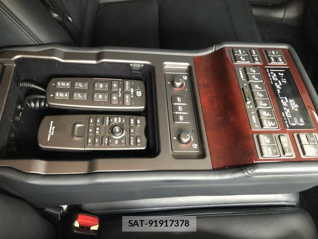 Lexus LS 2011-12 7328038-18