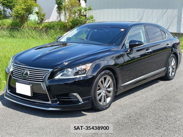 Lexus LS 2016-06 8796481-0