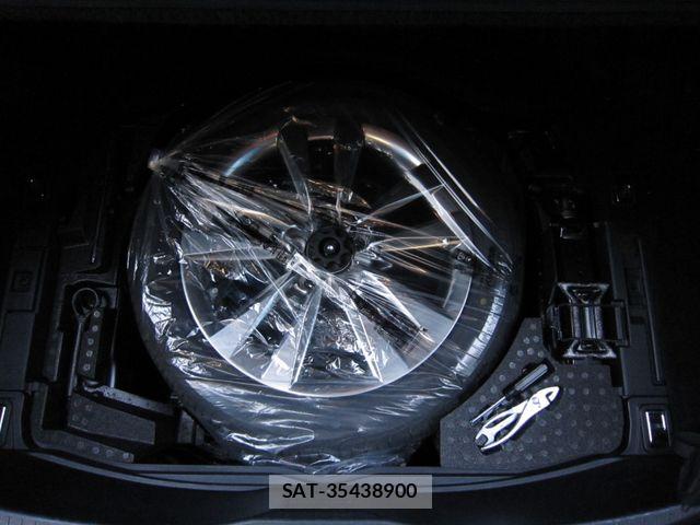 Lexus LS 2016-06 8796481-29