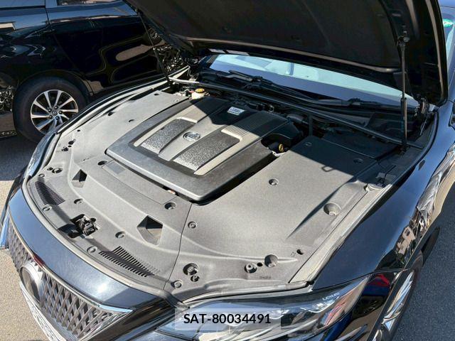 Lexus LS 2018-03 1041147-16