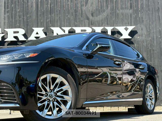 Lexus LS 2018-03 1041147-17