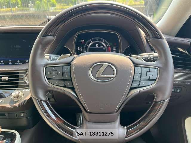 Lexus LS 2020-04 1139973-15