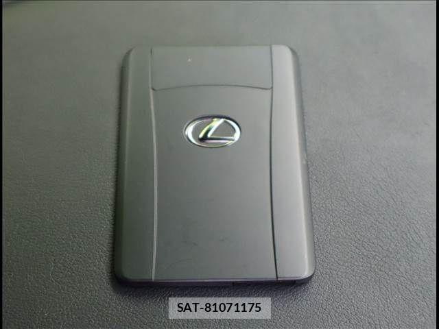 Lexus LS 2021-03 1197838-14
