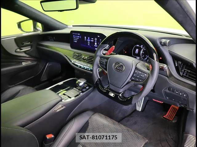 Lexus LS 2021-03 1197838-19