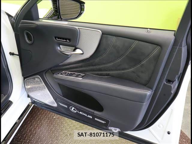 Lexus LS 2021-03 1197838-22