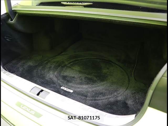Lexus LS 2021-03 1197838-26