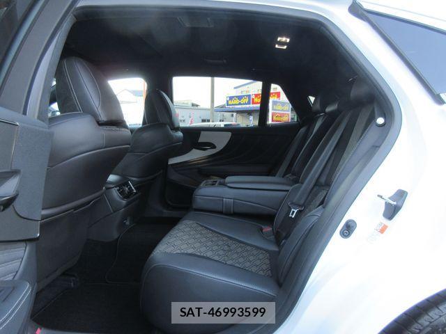 Lexus LS 2023-09 2350522-14