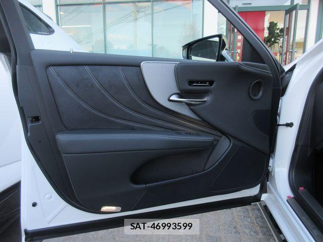 Lexus LS 2023-09 2350522-16