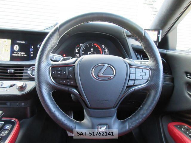 Lexus LS 2019-10 2350523-15