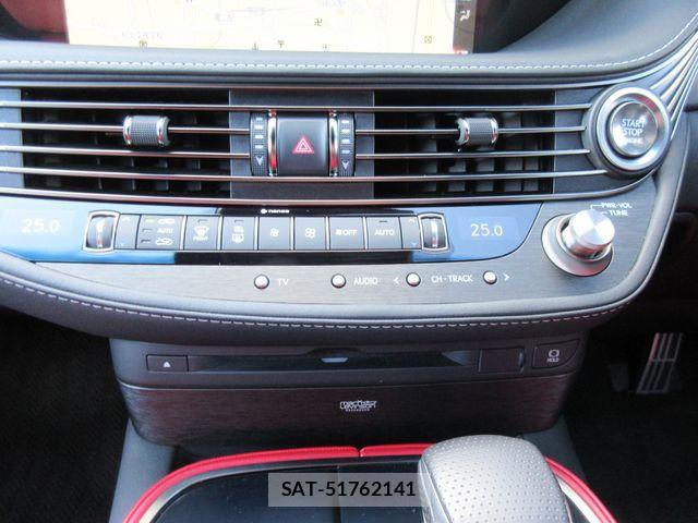 Lexus LS 2019-10 2350523-18