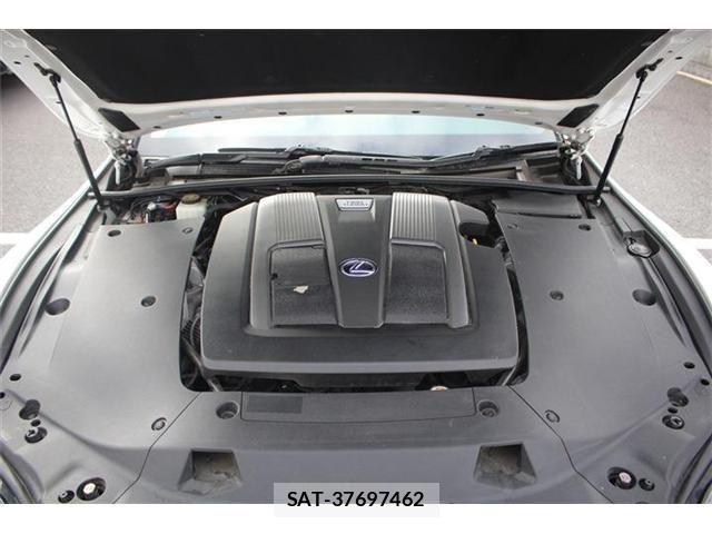 Lexus LS 2021-01 3674625-29