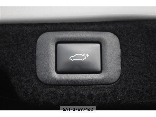 Lexus LS 2021-01 3674625-3