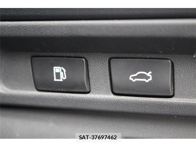 Lexus LS 2021-01 3674625-4