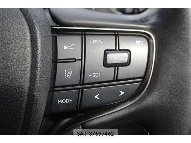 Lexus LS 2021-01 3674625-5