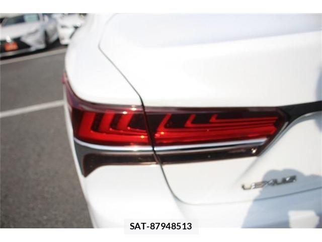 Lexus LS 2017-12 3771412-13