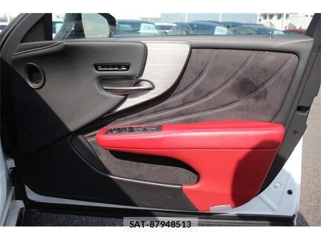 Lexus LS 2017-12 3771412-17