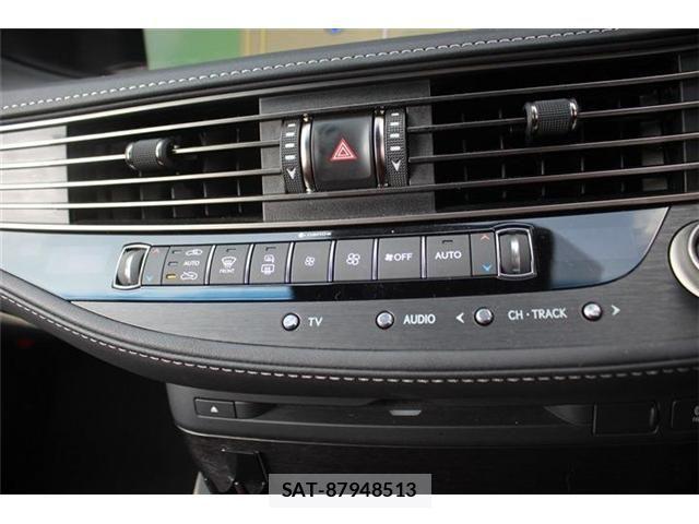 Lexus LS 2017-12 3771412-23