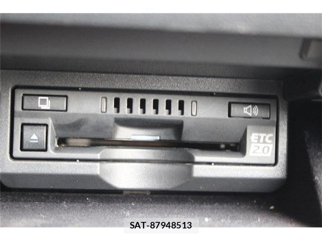 Lexus LS 2017-12 3771412-24