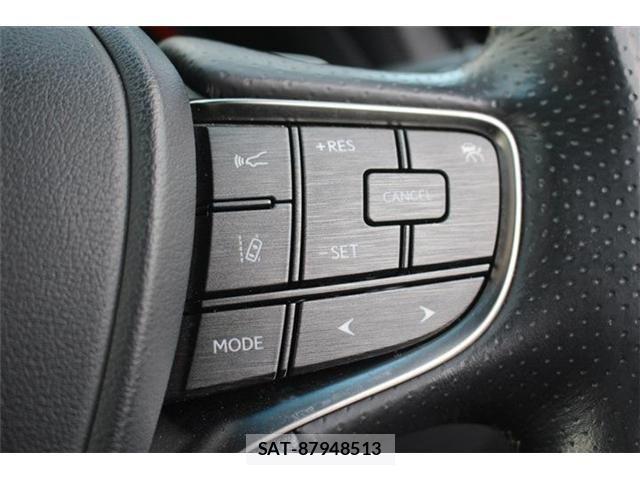 Lexus LS 2017-12 3771412-5