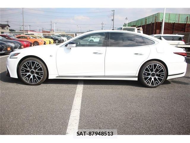 Lexus LS 2017-12 3771412-8