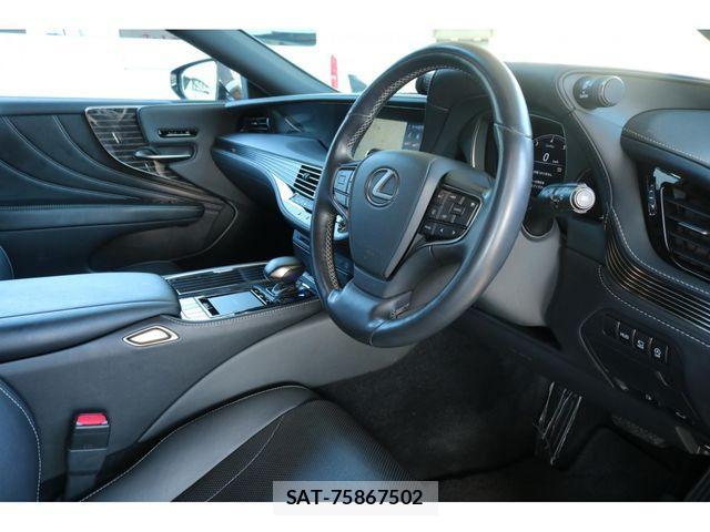 Lexus LS 2018-02 4371558-10