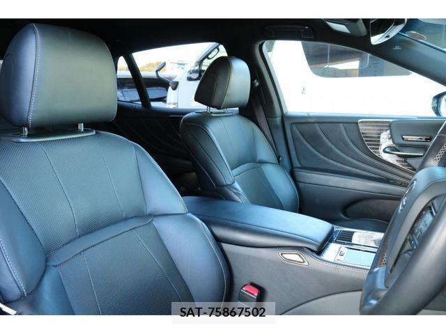 Lexus LS 2018-02 4371558-11