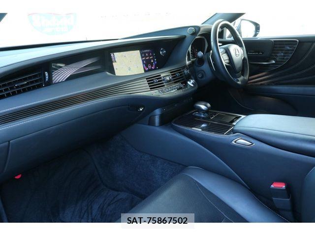 Lexus LS 2018-02 4371558-14