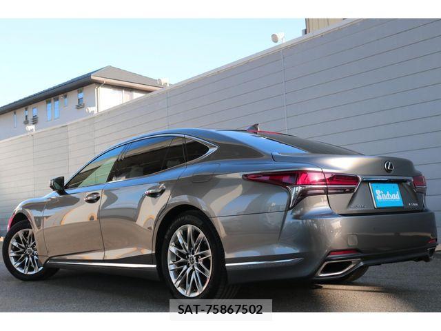 Lexus LS 2018-02 4371558-1