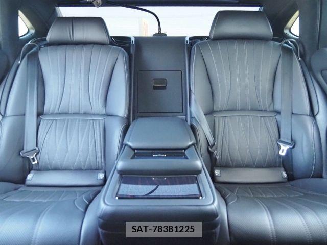 Lexus LS 2019-01 6011640-12