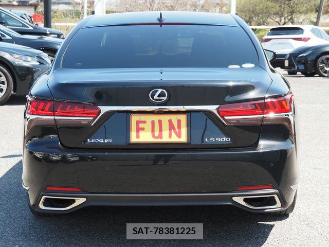 Lexus LS 2019-01 6011640-6